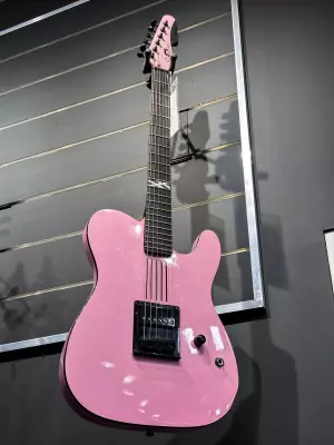 Schecter - Machine Gun Kelly PT - Ticket to My Downfall Pink 3